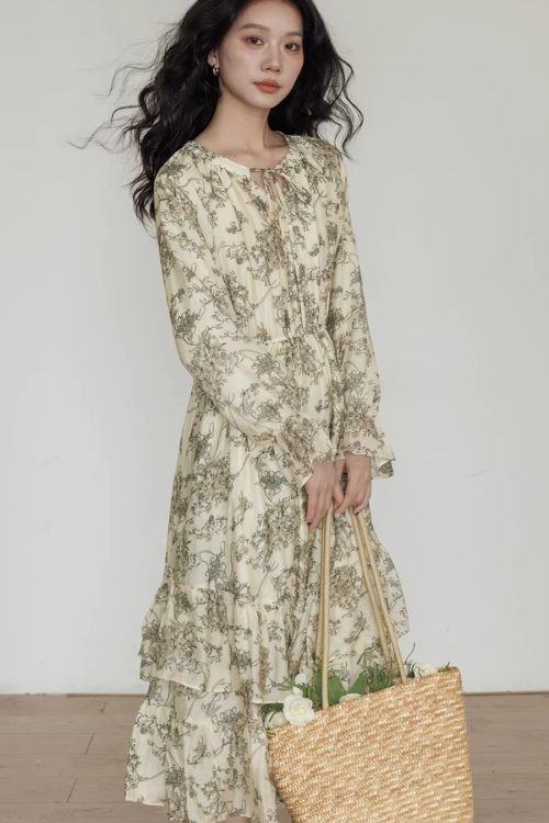 V-Neck Floral Vintage Dress