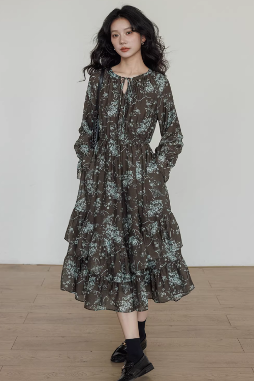 V-Neck Floral Vintage Dress