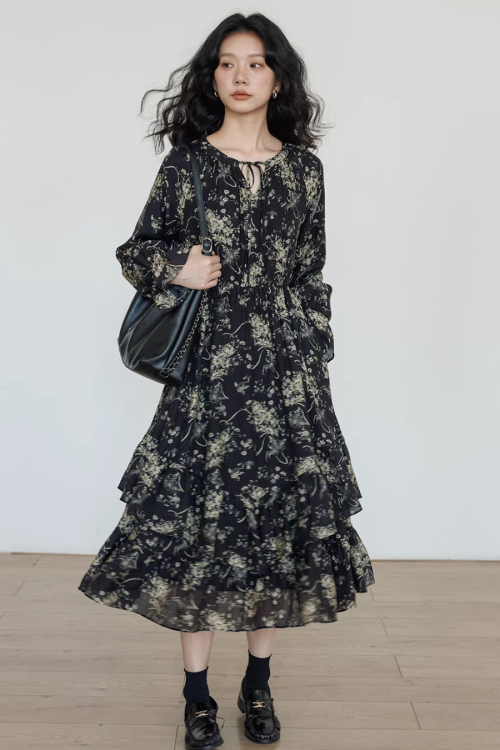 V-Neck Floral Vintage Dress