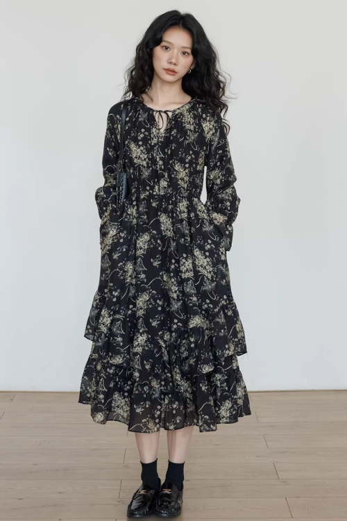 V-Neck Floral Vintage Dress