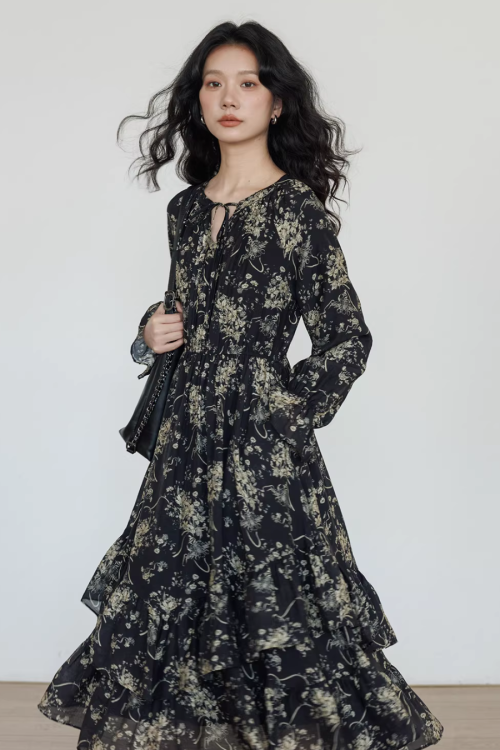 V-Neck Floral Vintage Dress