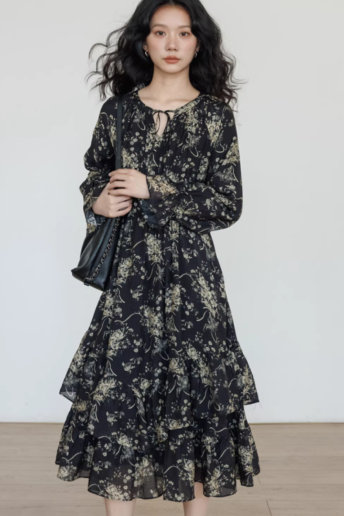 V-Neck Floral Vintage Dress