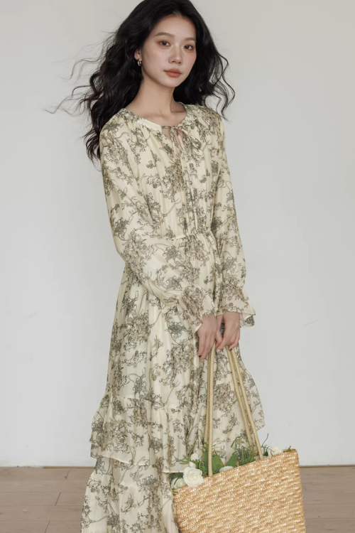 V-Neck Floral Vintage Dress