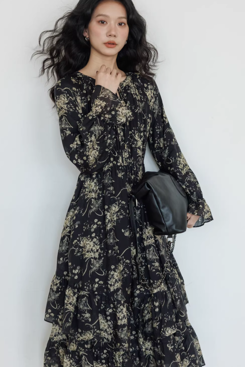 V-Neck Floral Vintage Dress