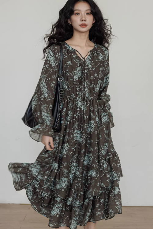 V-Neck Floral Vintage Dress