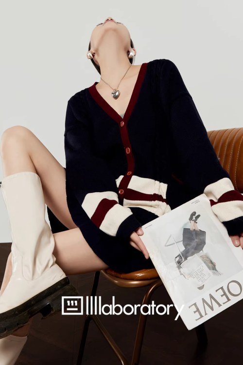 V-Neck Knit Cardigan / A-Line Mini Skirt