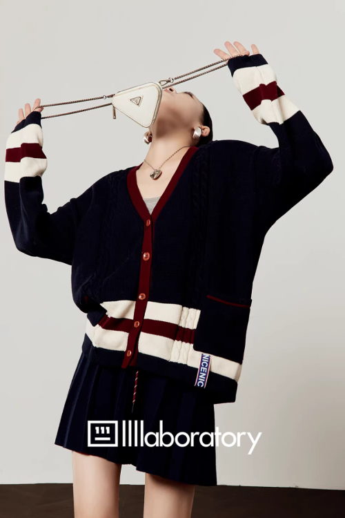 V-Neck Knit Cardigan / A-Line Mini Skirt