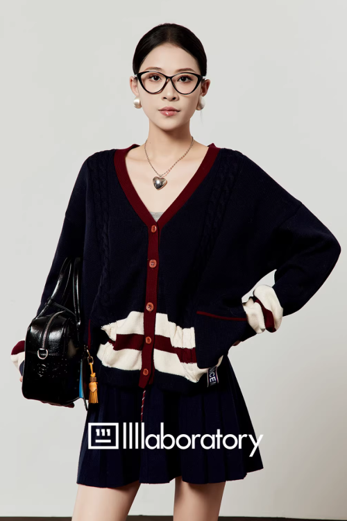 V-Neck Knit Cardigan / A-Line Mini Skirt