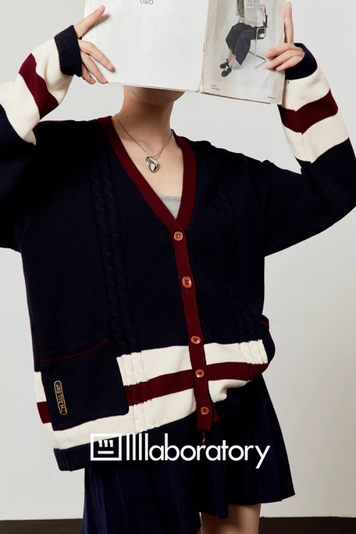 V-Neck Knit Cardigan / A-Line Mini Skirt