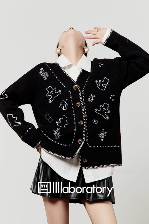 V-Neck Knit Cardigan / Leather Mini Skirt