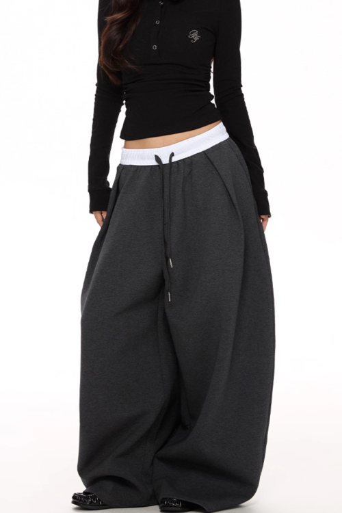 V-Neck Knit Top / Loose Sweatpants