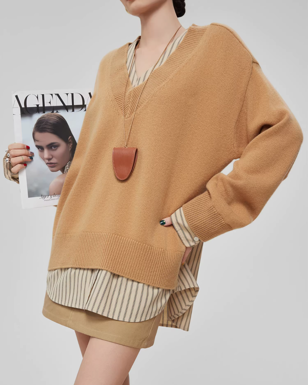 V-Neck Long Sleeve Knit Docking Shirt V-Neck Long Sleeve Knit Docking Shirt