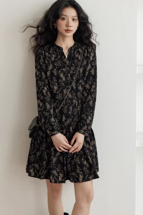 V-Neck Printed Waist Dress