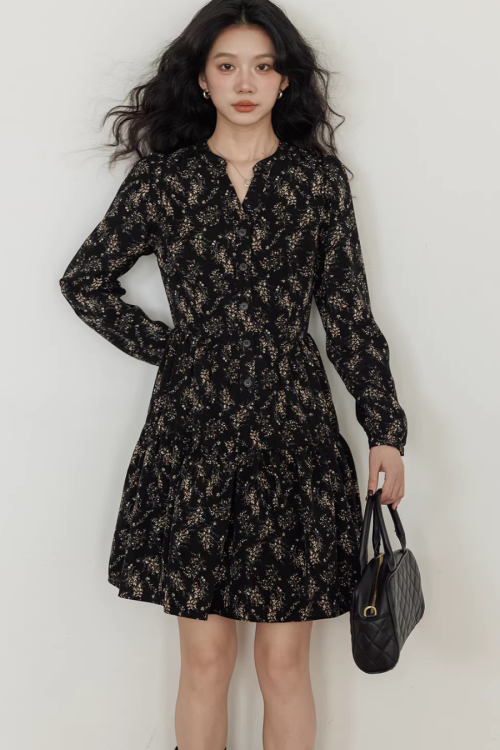 V-Neck Printed Waist Dress