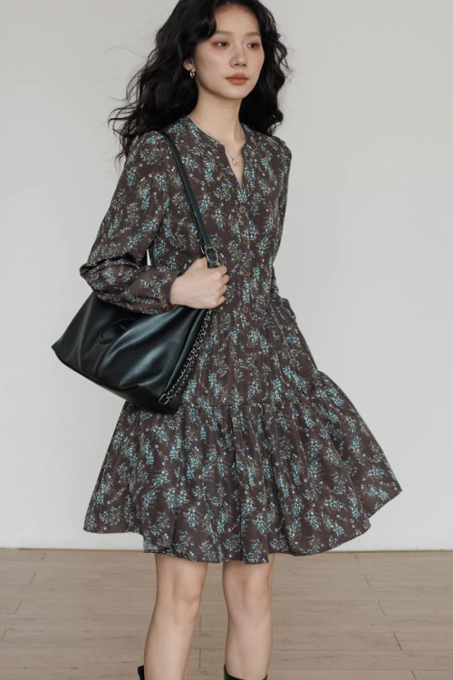 V-Neck Printed Waist Dress