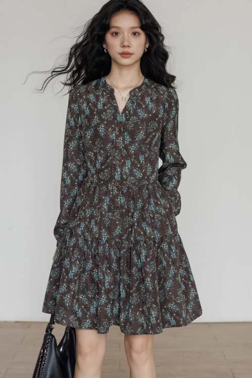 V-Neck Printed Waist Dress