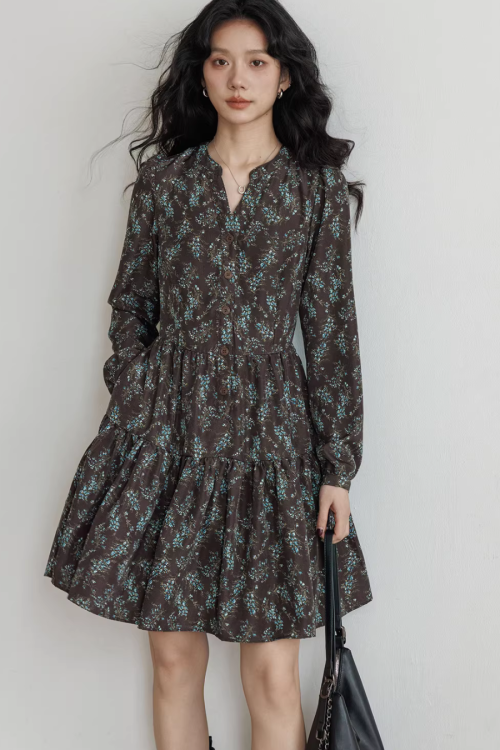 V-Neck Printed Waist Dress