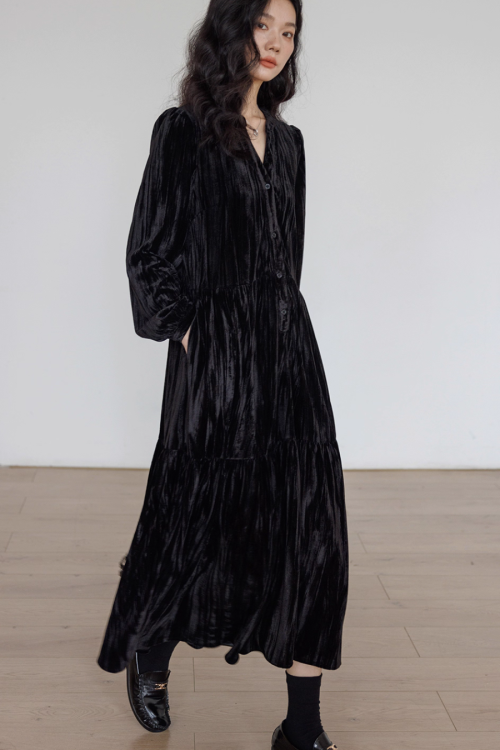 V-Neck Velvet Long Dress