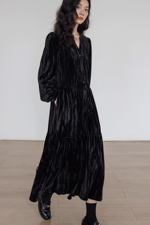 V-Neck Velvet Long Dress