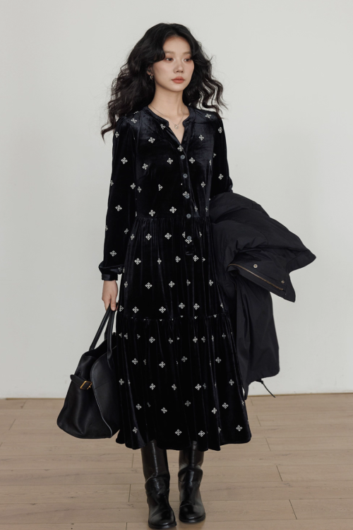 V-Neck Velvet Long Dress