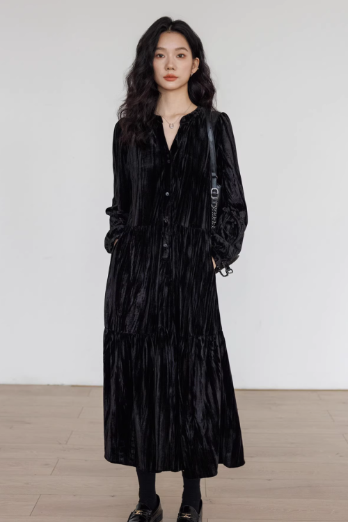 V-Neck Velvet Long Dress