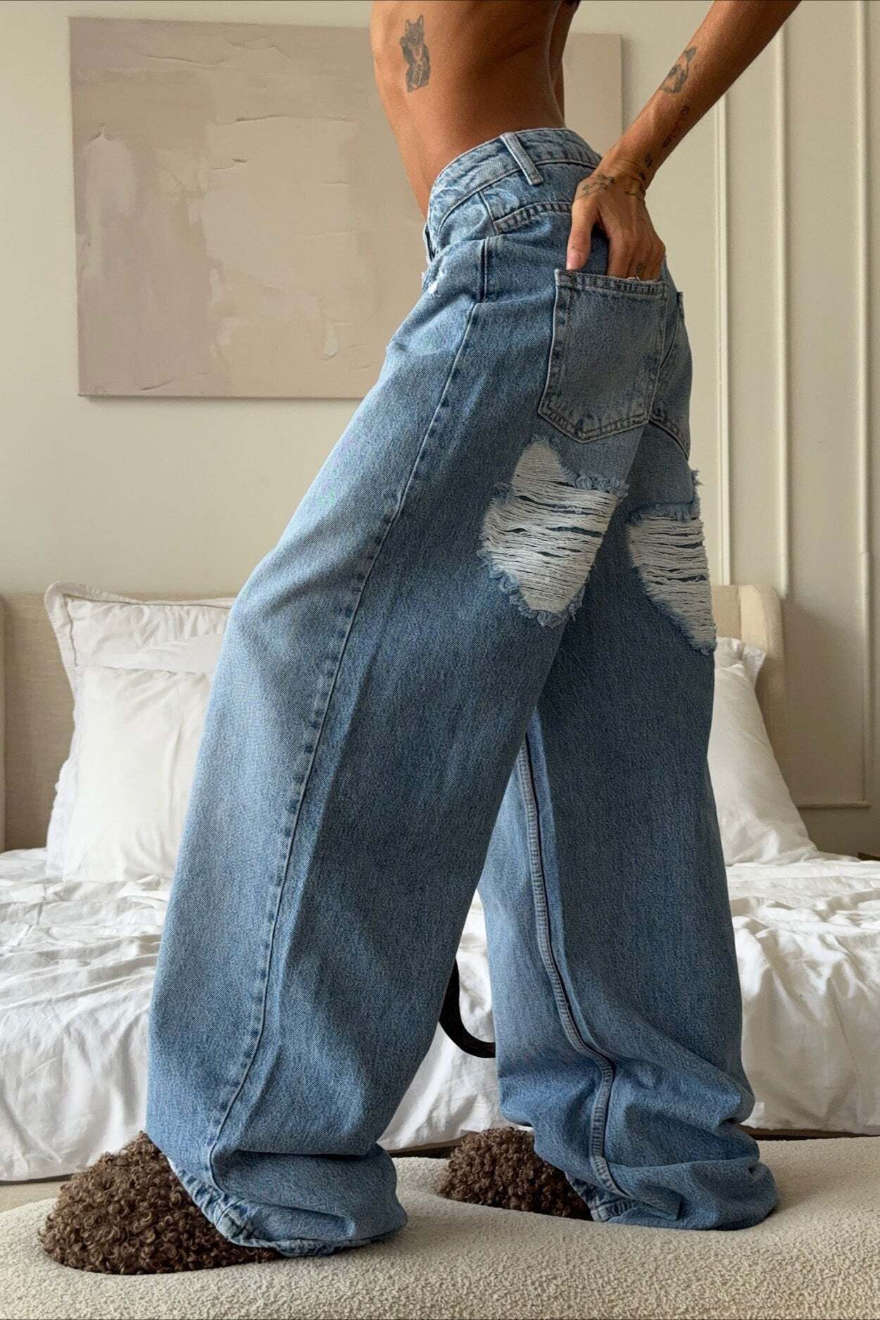 Vintage Heart Ripped Wide-Leg Jeans Vintage Heart Ripped Wide-Leg Jeans