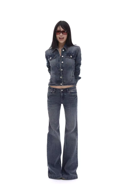 Washed Short Denim Jacket / Flare Slim Jeans