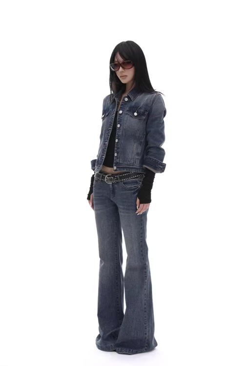 Washed Short Denim Jacket / Flare Slim Jeans