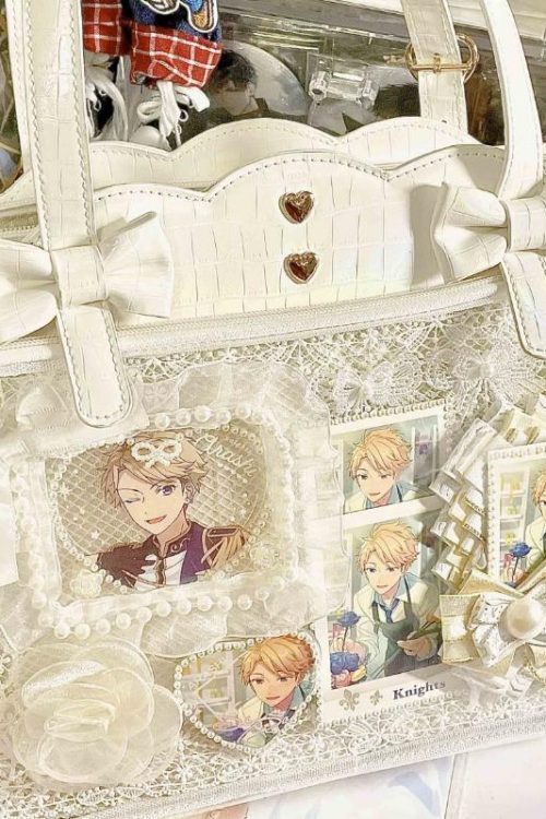 White Ita Shoulder Bag with Clear Window for Pin Display