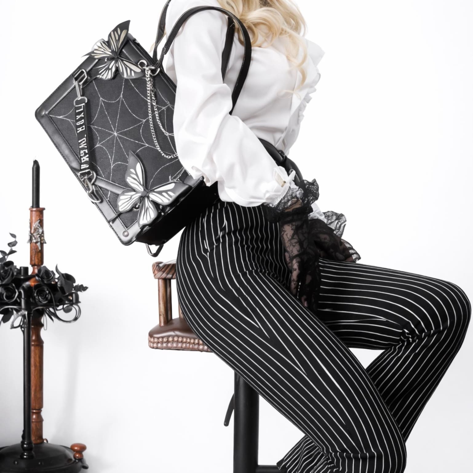 Y2K Ita Handbag with Clear Window for Pin Display Y2K Ita Handbag with Clear Window for Pin Display